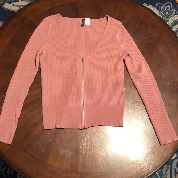 H&M Tops - Zip-Up Shirt